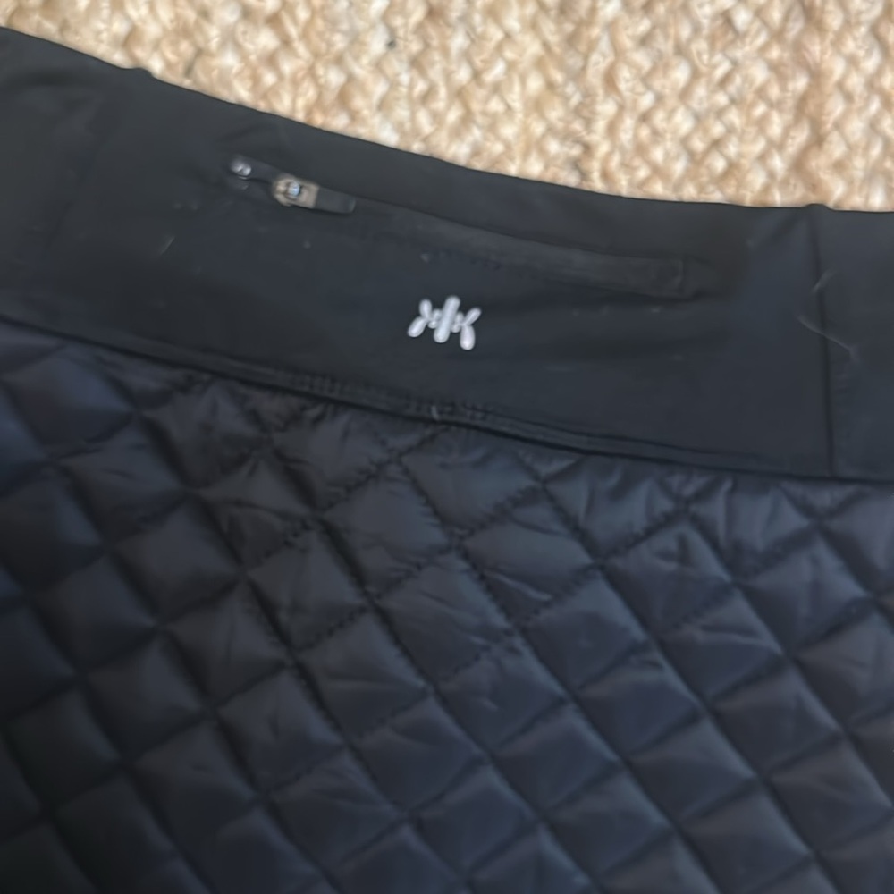 Black quilted puffy skirt - Picture 4 of 4
